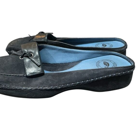Nurture Navy Blue slip on loafers. Size 71/2 - Picture 3 of 4